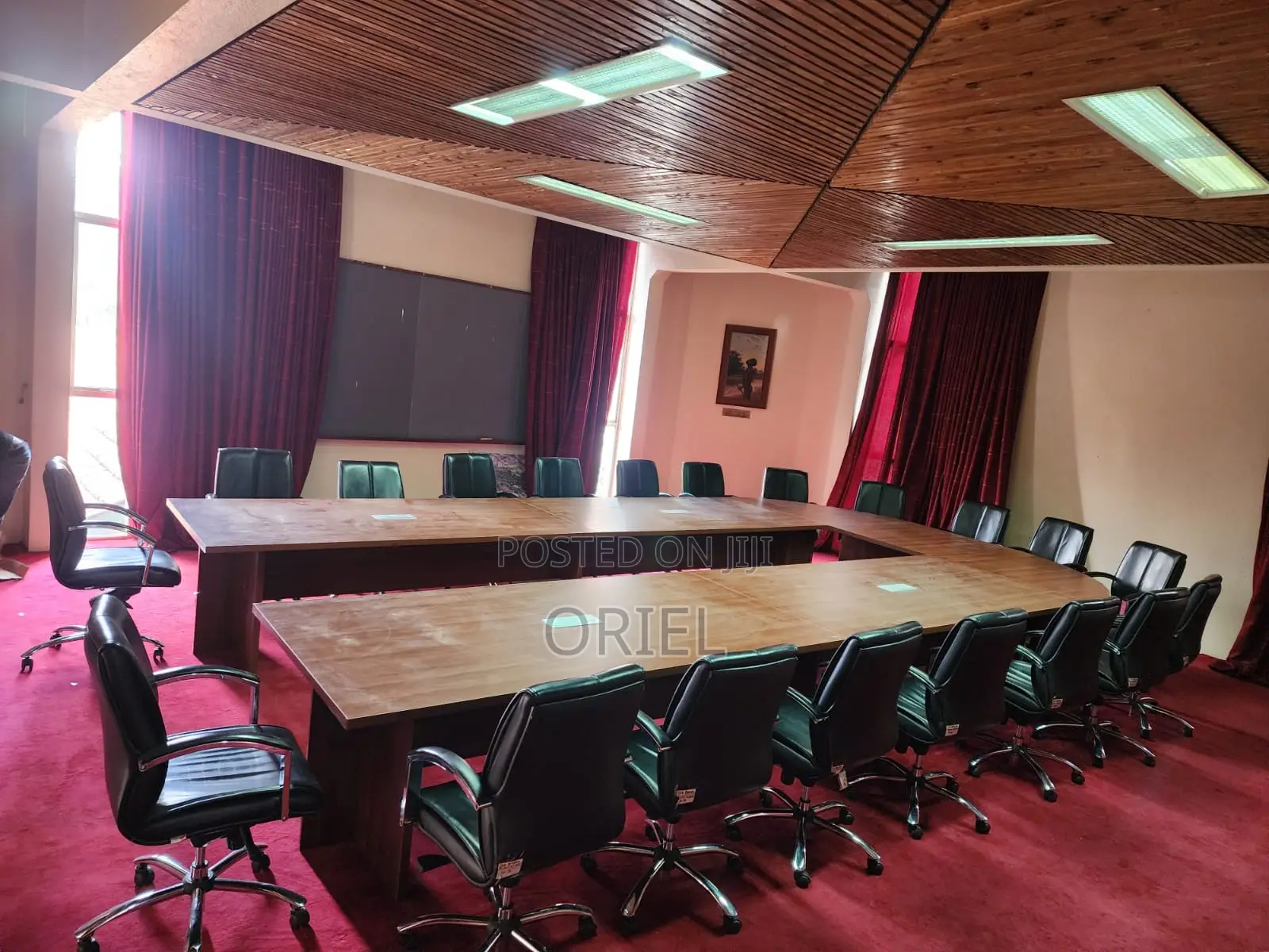 Office Boardroom Tble : Executive U-Shaped Conference Table – 6 Meters
