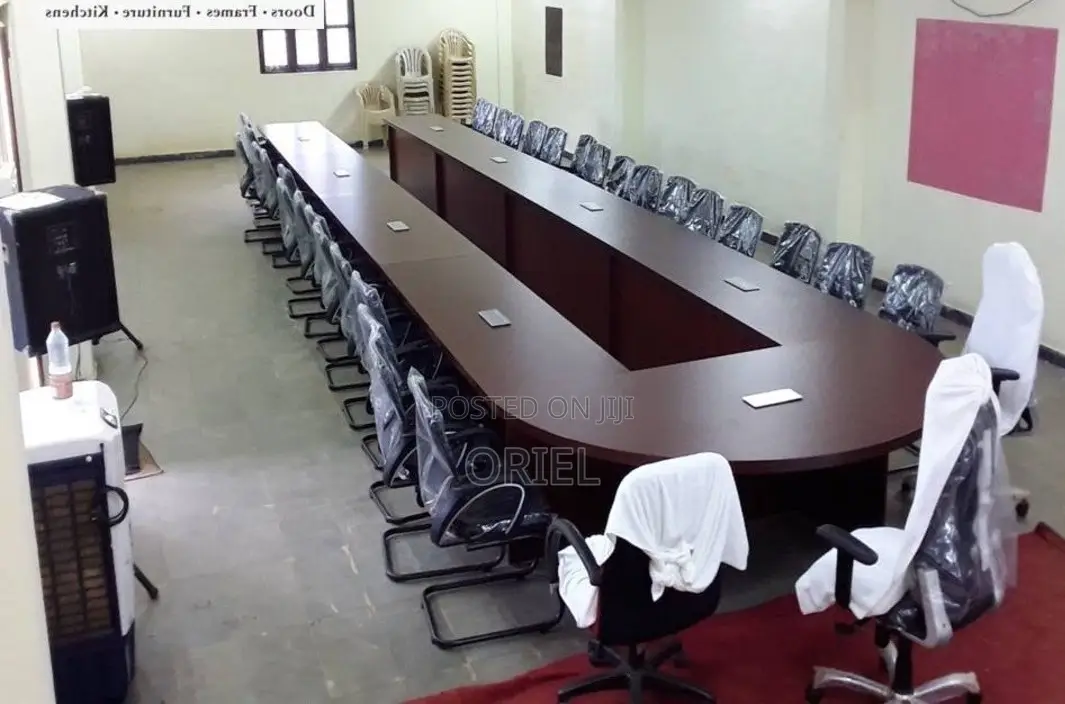 Office Boardroom Tble : Executive U-Shaped Conference Table – 6 Meters
