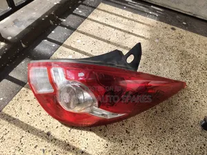 Nissan Tiida 2010 Taillight