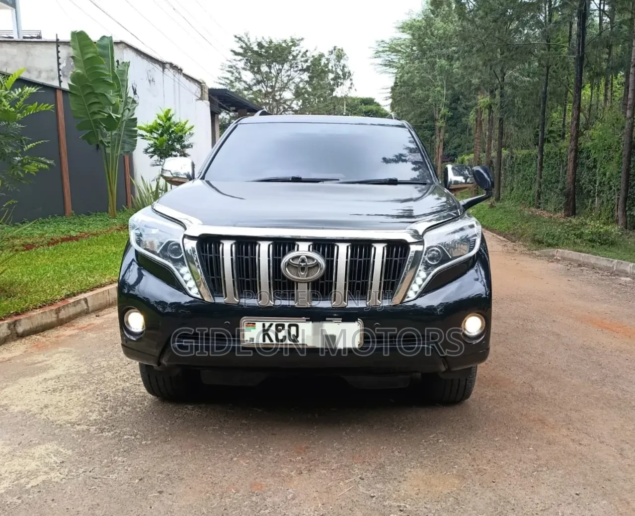 Toyota Land Cruiser Prado 2011 Black
