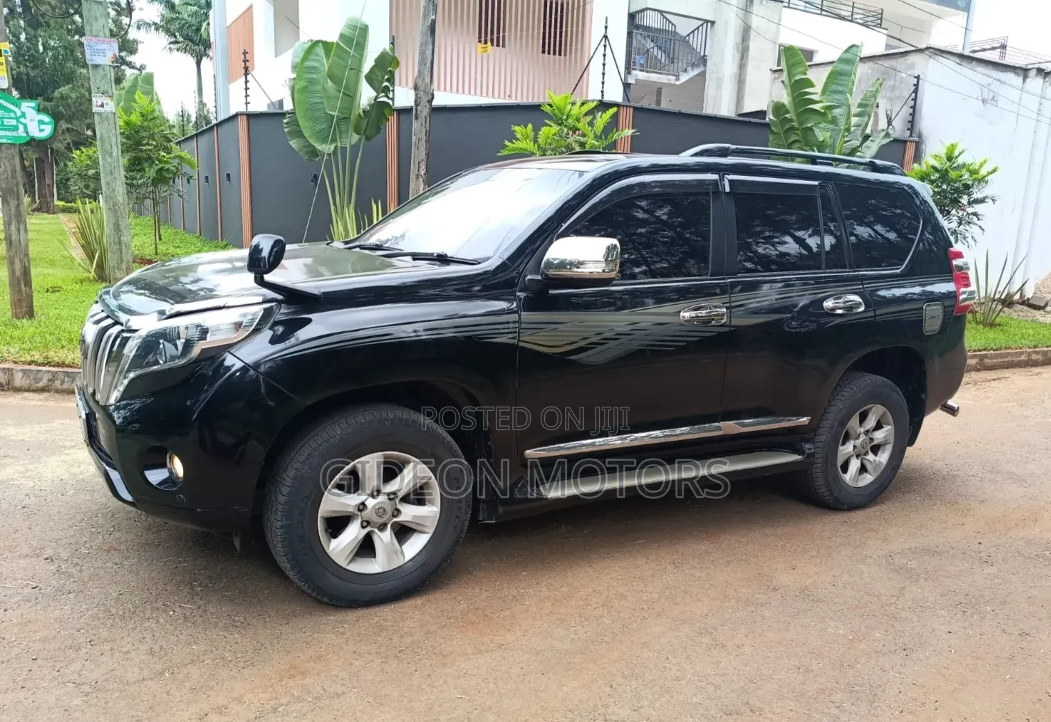 Toyota Land Cruiser Prado 2011 Black