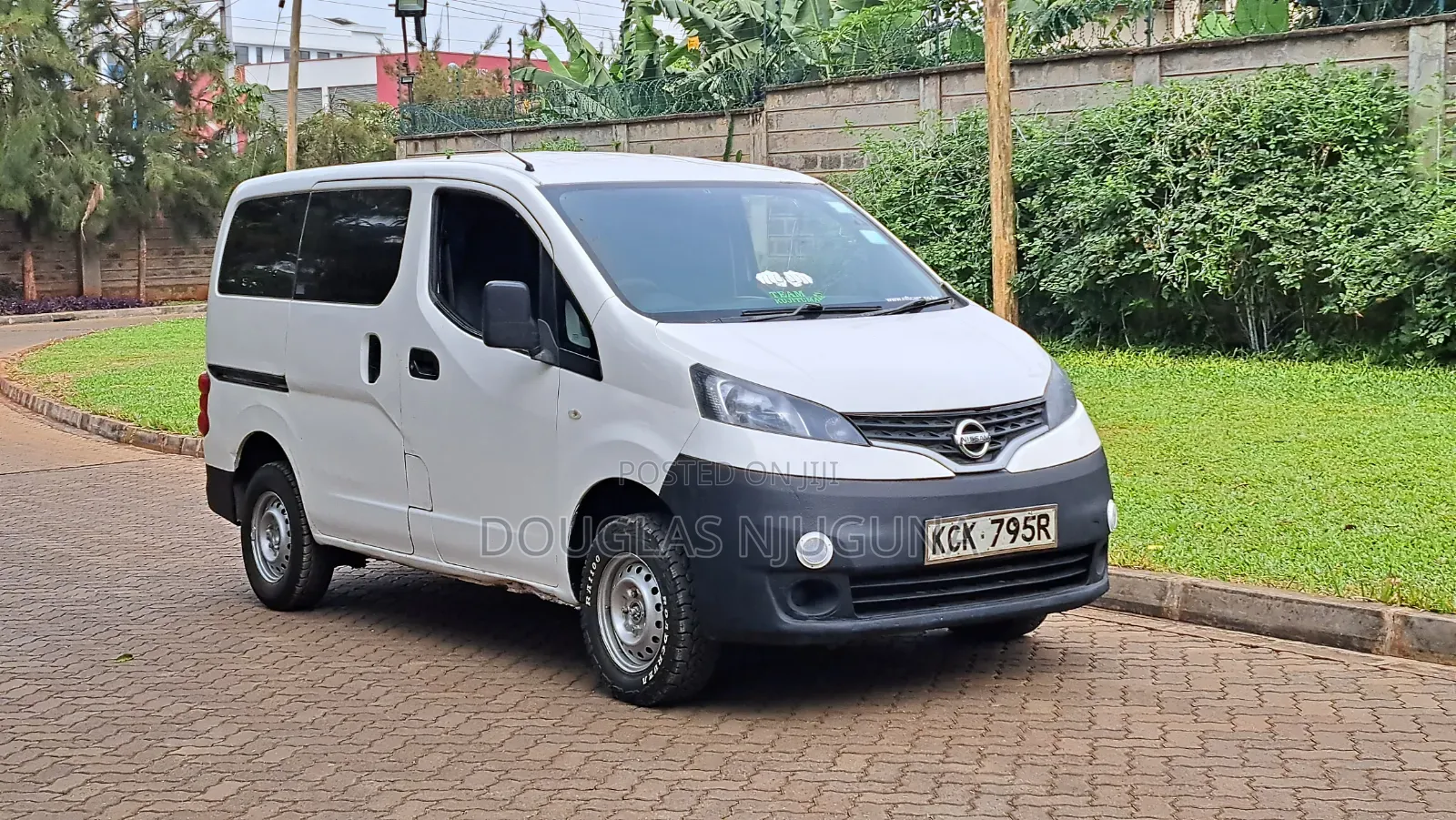 Nissan NV200 2010 White