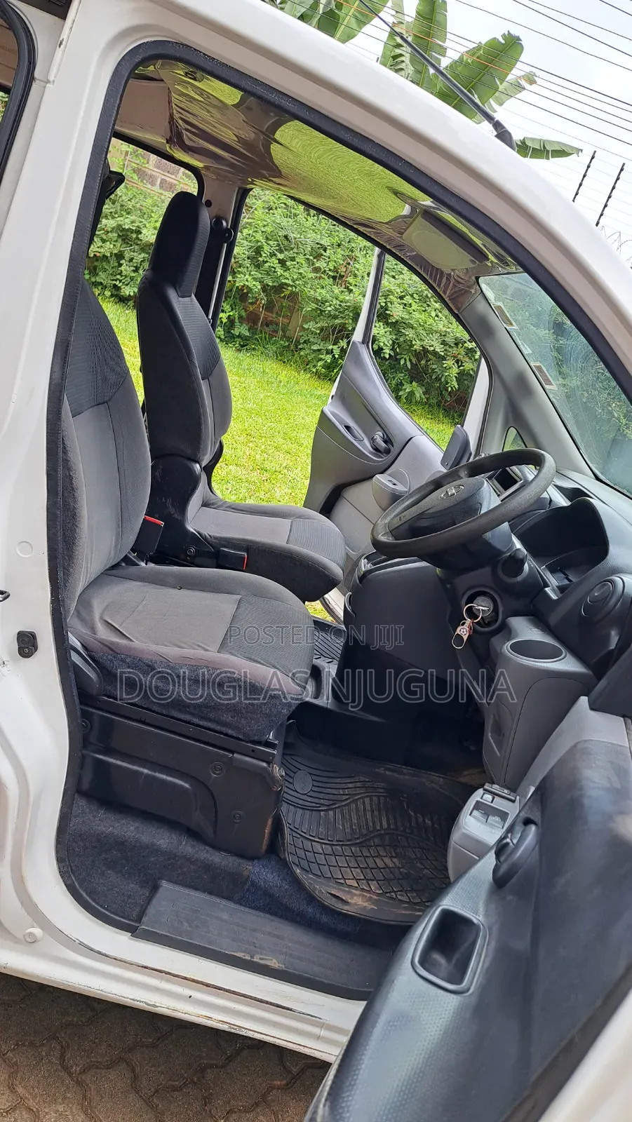 Nissan NV200 2010 White