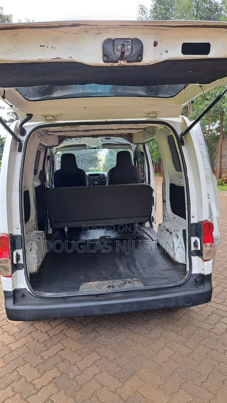 Nissan NV200 2010 White