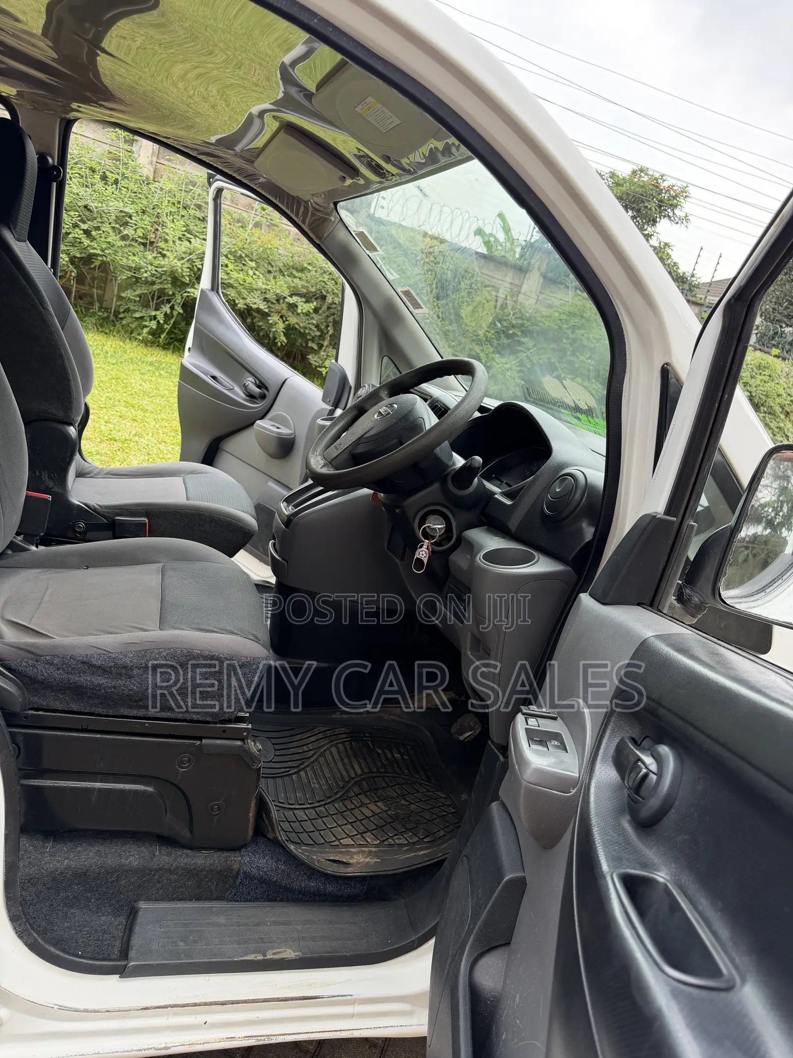 Nissan Vanette 2010 White