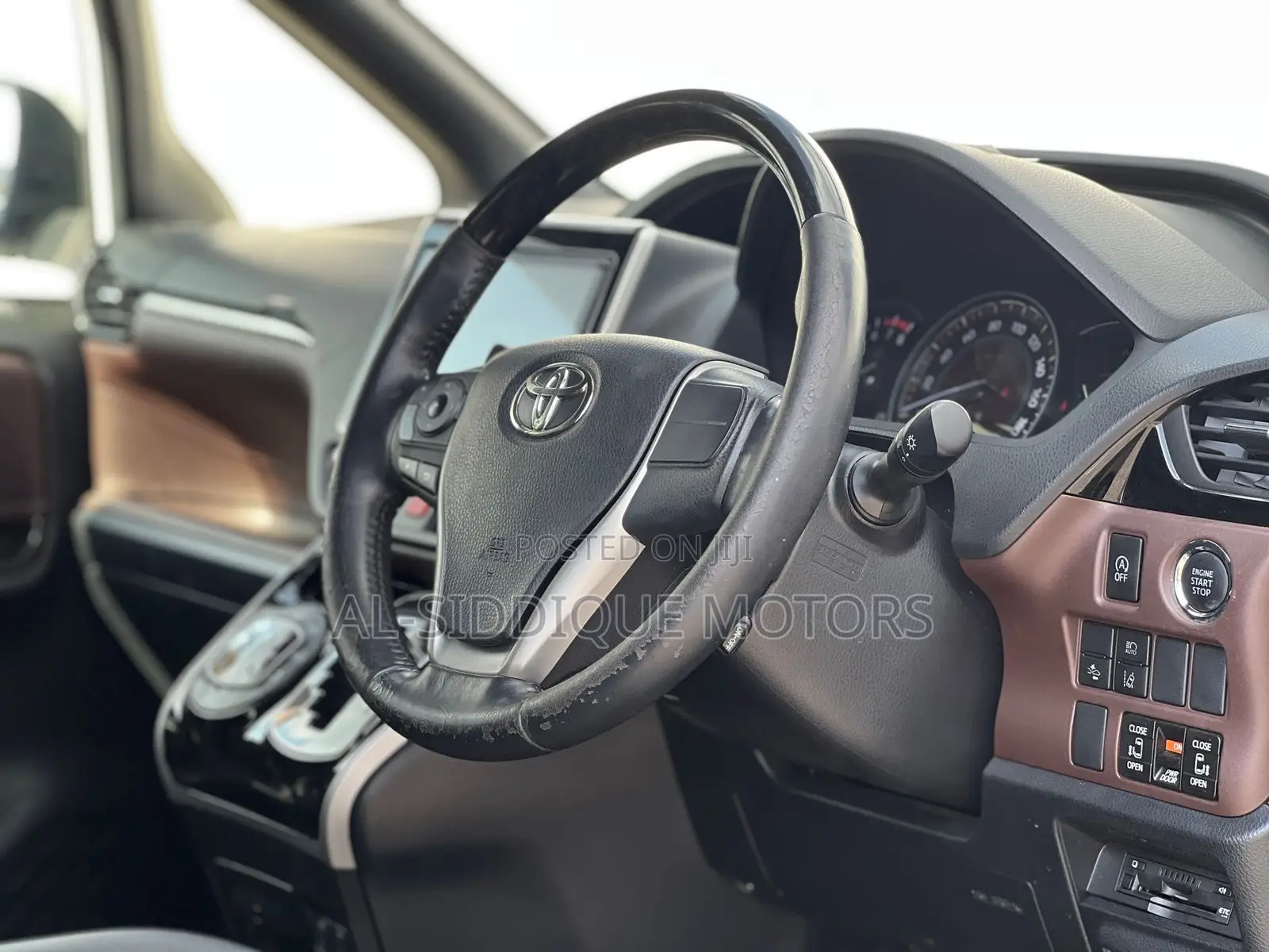 Toyota Esquire 2019 White