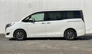Toyota Esquire 2019 White