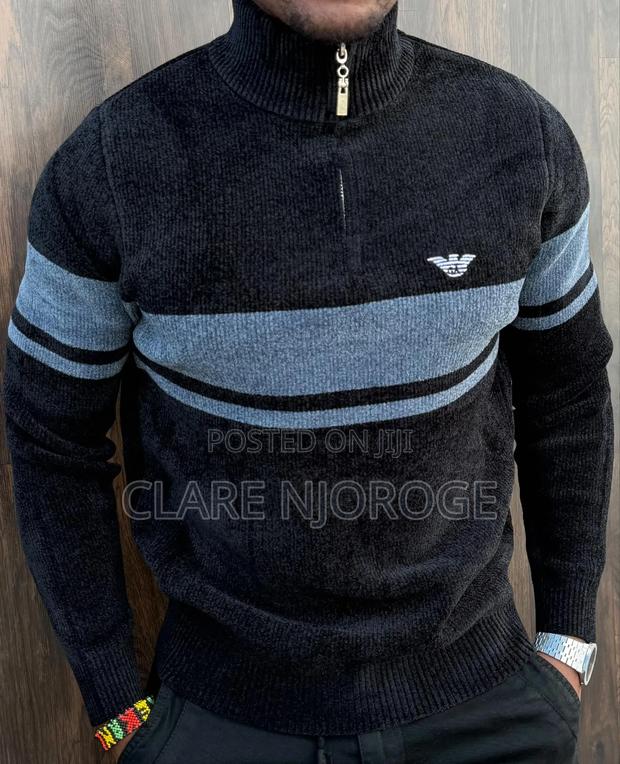 Zipped Sweater - thumbnail 2