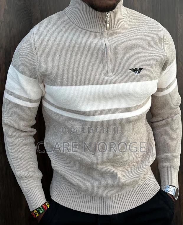 Zipped Sweater - thumbnail 3