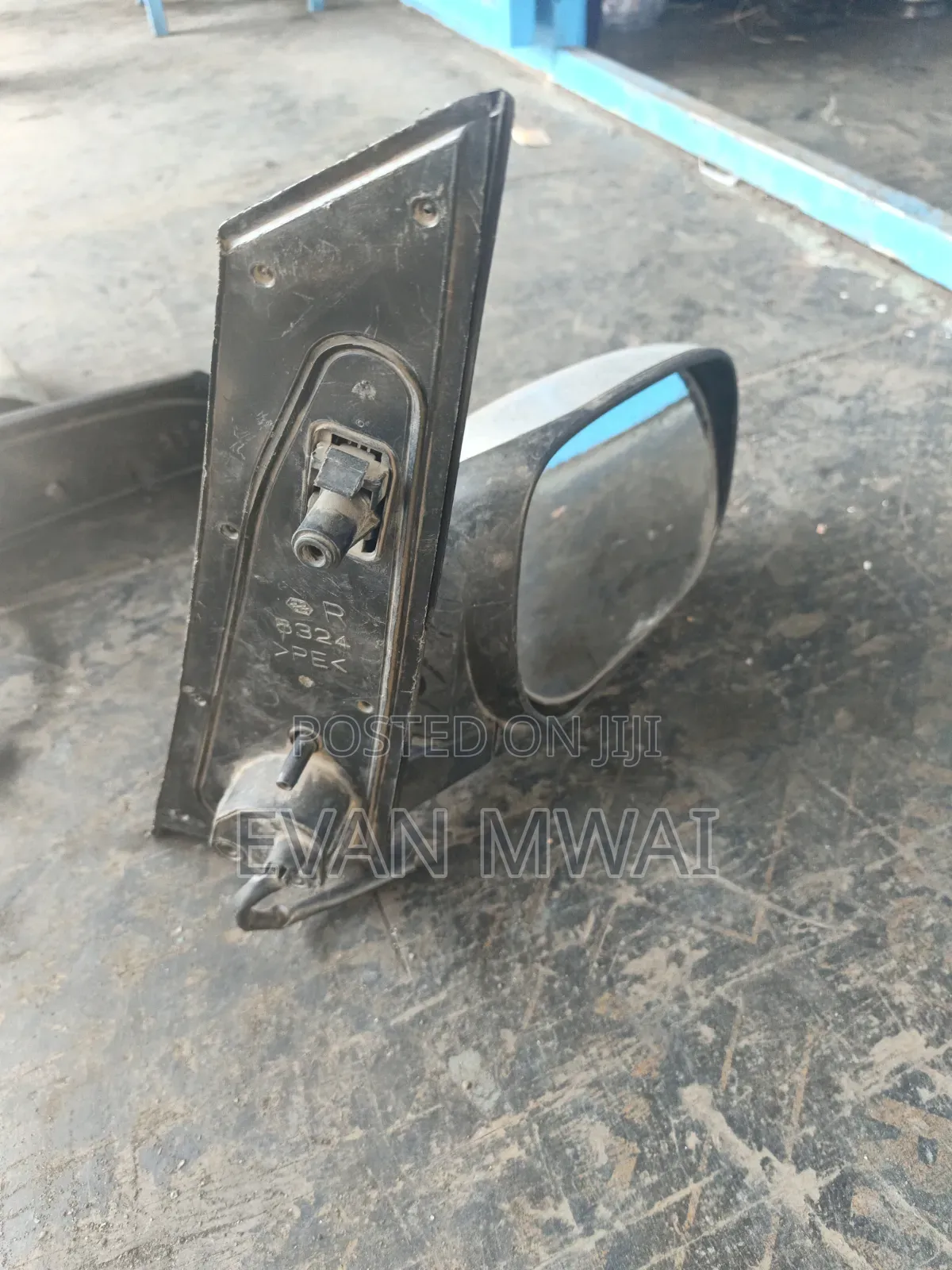Toyota Ractis Only Right Side Mirror Available