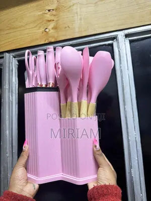 *New 19 Pc Silicon Spoons