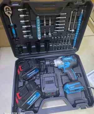 Makita Electric Impact Wrench 108v With Complete Tool Set