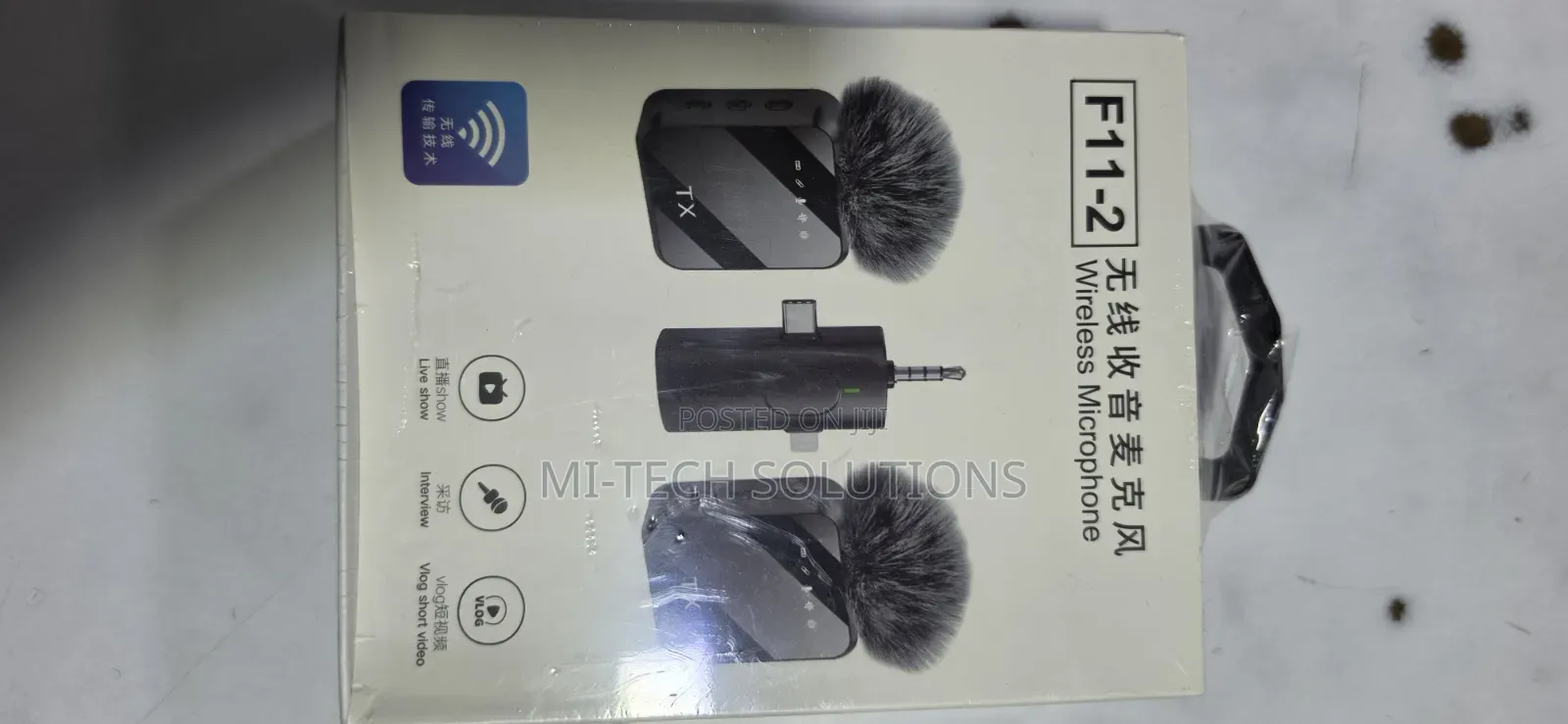 F11-2 Wireless Lavalier/Lapel/Phone Microphone