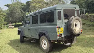 Land Rover Defender 1997 Green