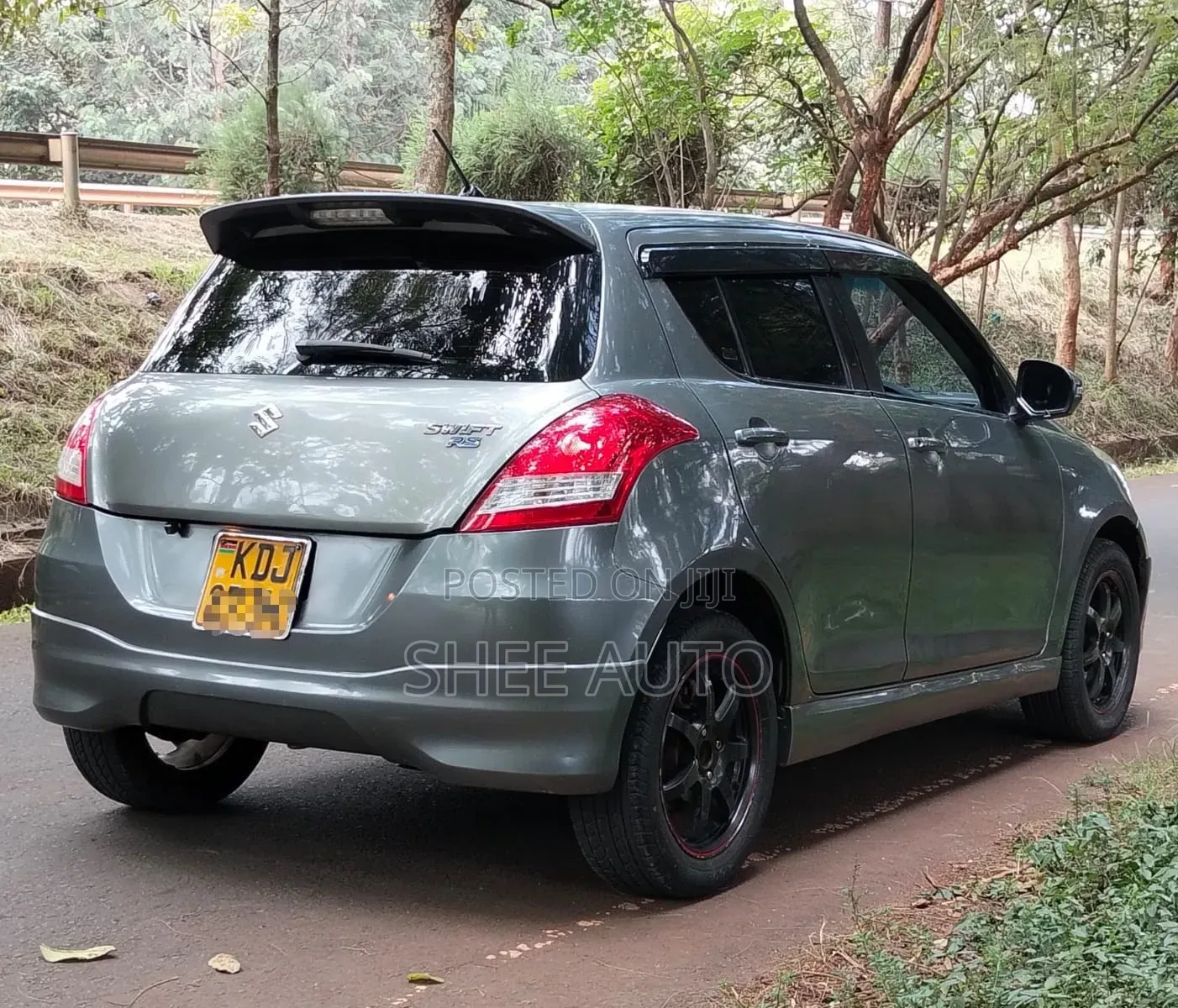 Suzuki Swift 2015 Gray