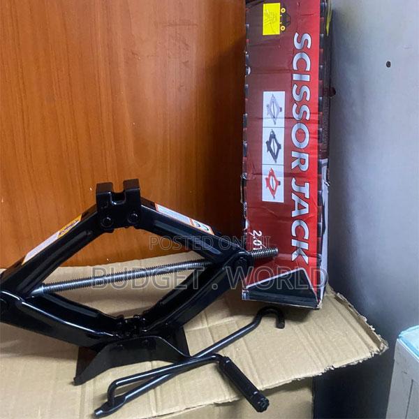Universal 2 Ton Scissor Car Jack – Durable Steel Lifting Tool