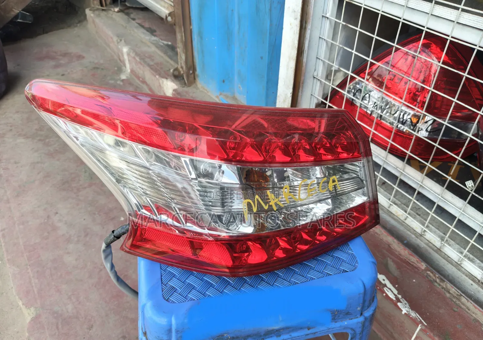 Nissan Sylphy Tb17 Bluebird
Taillight