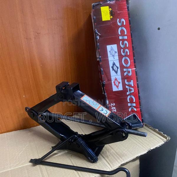 Universal 2t Emergency Scissor Jack – Heavy Duty Car Lift - thumbnail 2