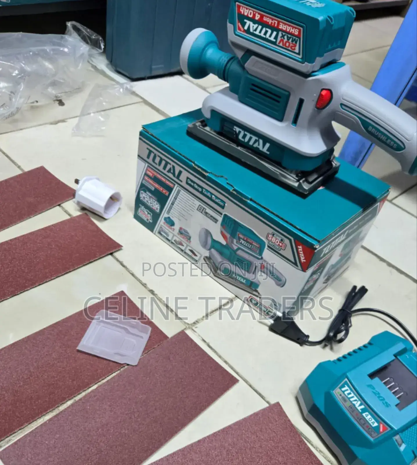 Total Cordless Finishing Sander