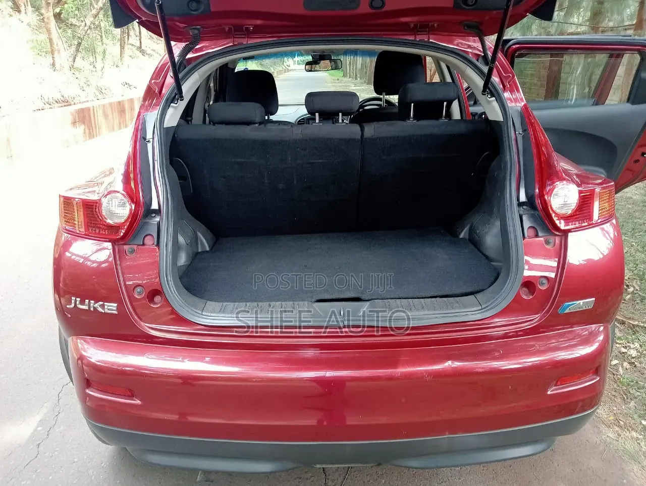 Nissan Juke 2012 Red