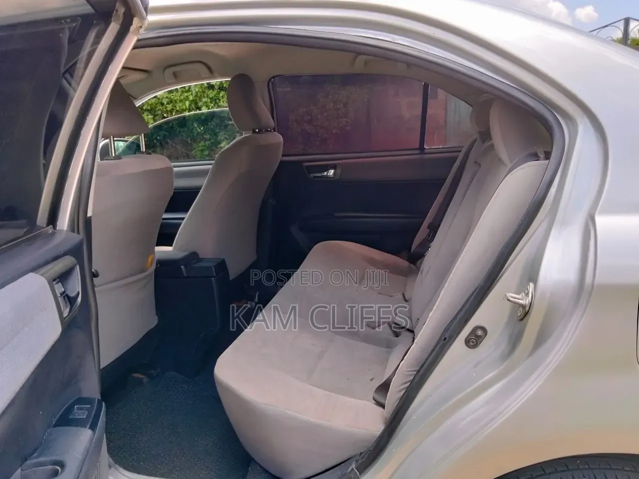 Toyota Axio 1.5 G 2WD 2013 Silver