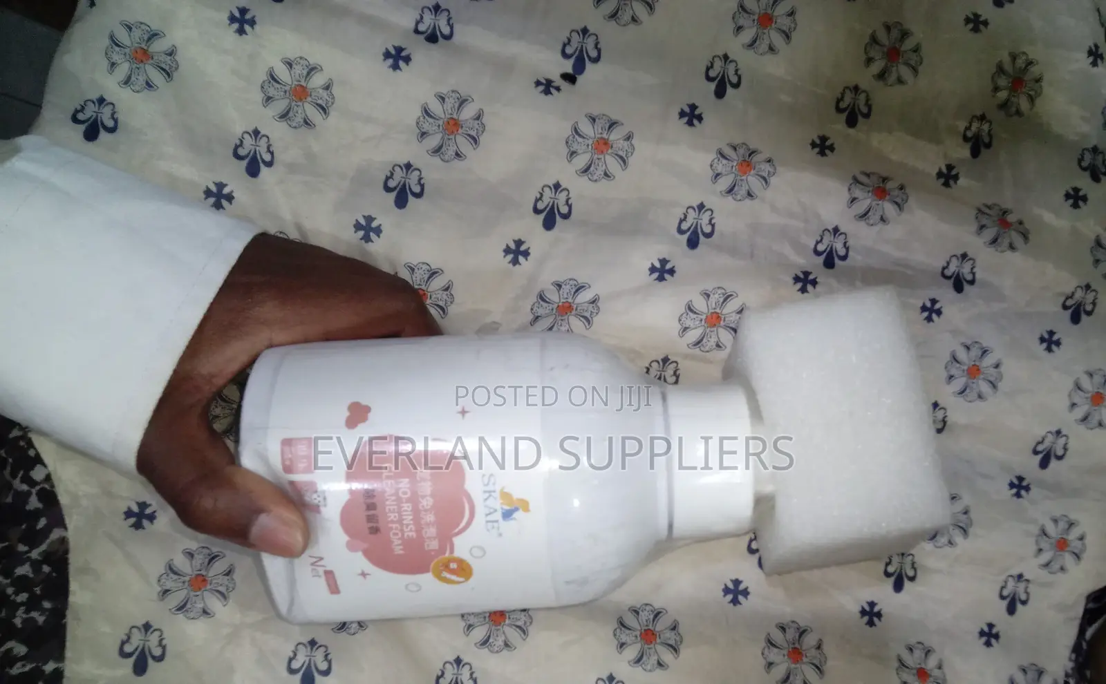 Dogs and Cats Dry Cleaning Foam Shampoo