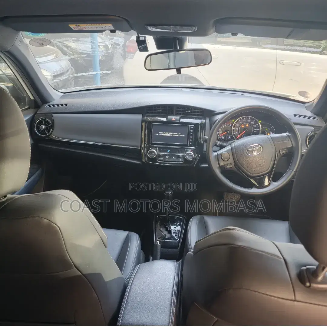 Toyota Corolla Hatchback 2019 White