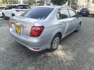 Toyota Axio 2018 Silver