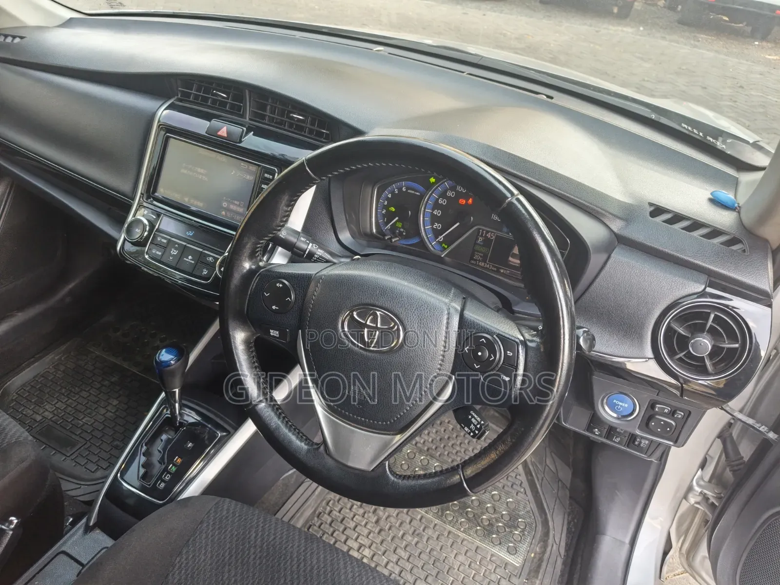 Toyota Axio 2018 Silver