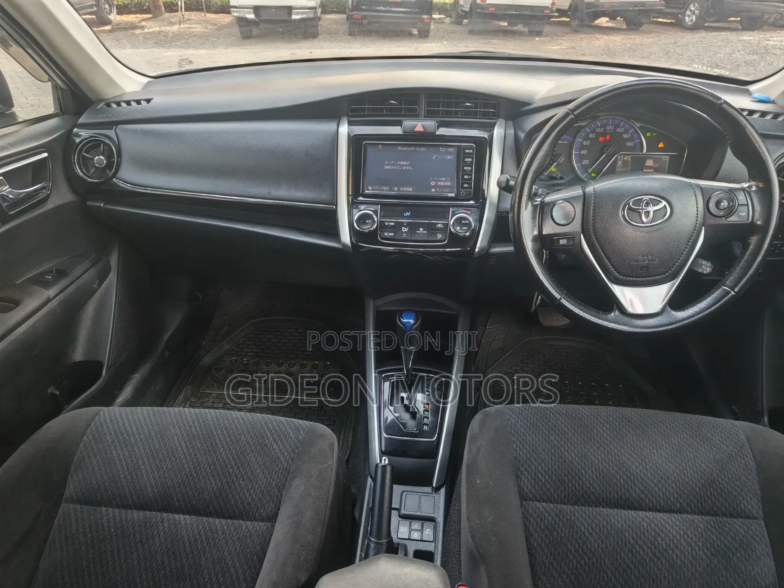 Toyota Axio 2018 Silver