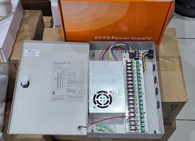30a Closed CCTV Power Supply Unit for 32 Cameras With a Fuse
