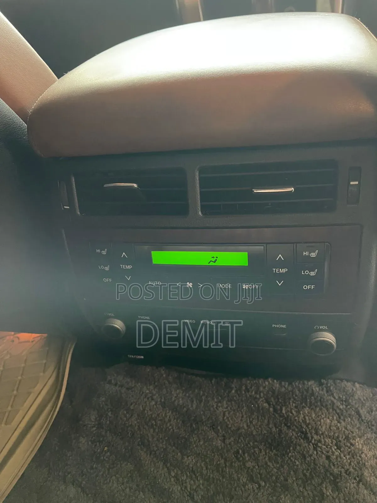 Toyota Land Cruiser 4.6 V8 ZX 2016 Black