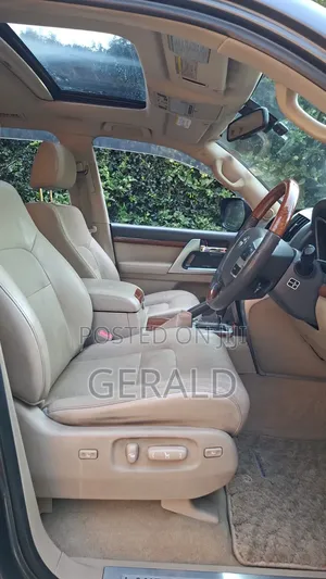 Toyota Land Cruiser 2012 Gray
