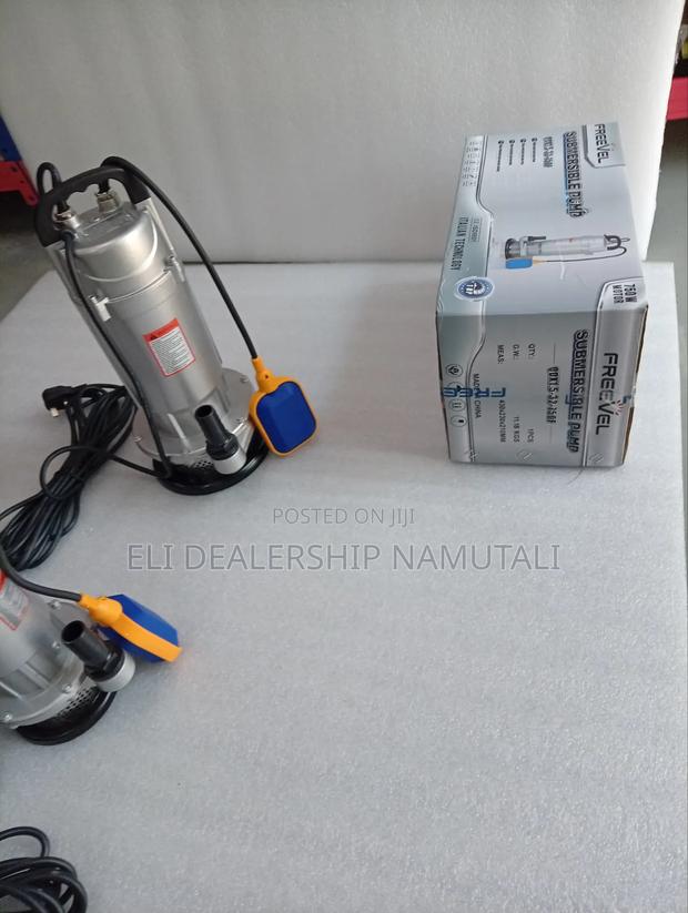 Power Through Every Drop – Freevel 1hp Submersible Water Pump