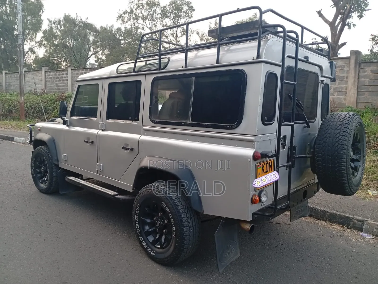 Land Rover Defender 2011 Gray