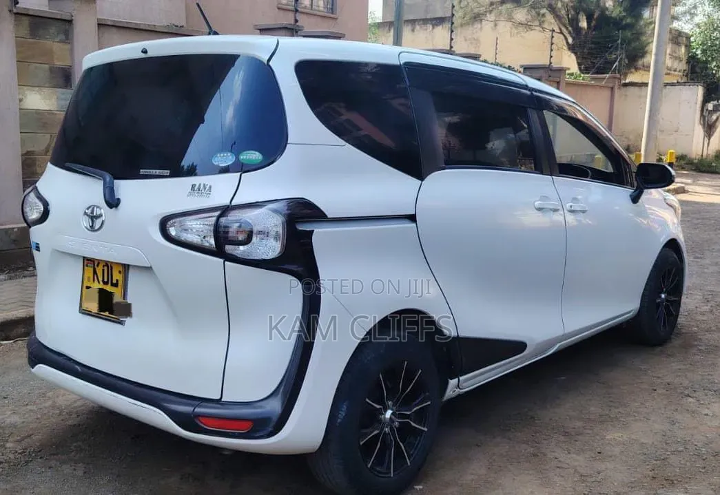 Toyota Sienta 2015 White