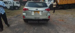 Subaru Outback 2012 Silver