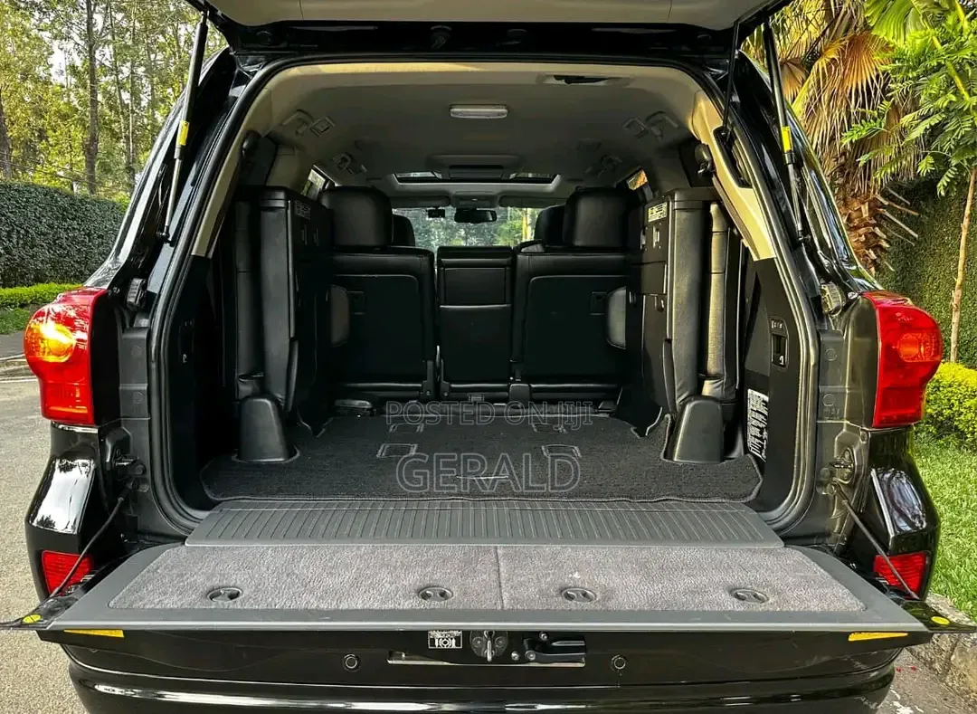 Toyota Land Cruiser 2012 Black