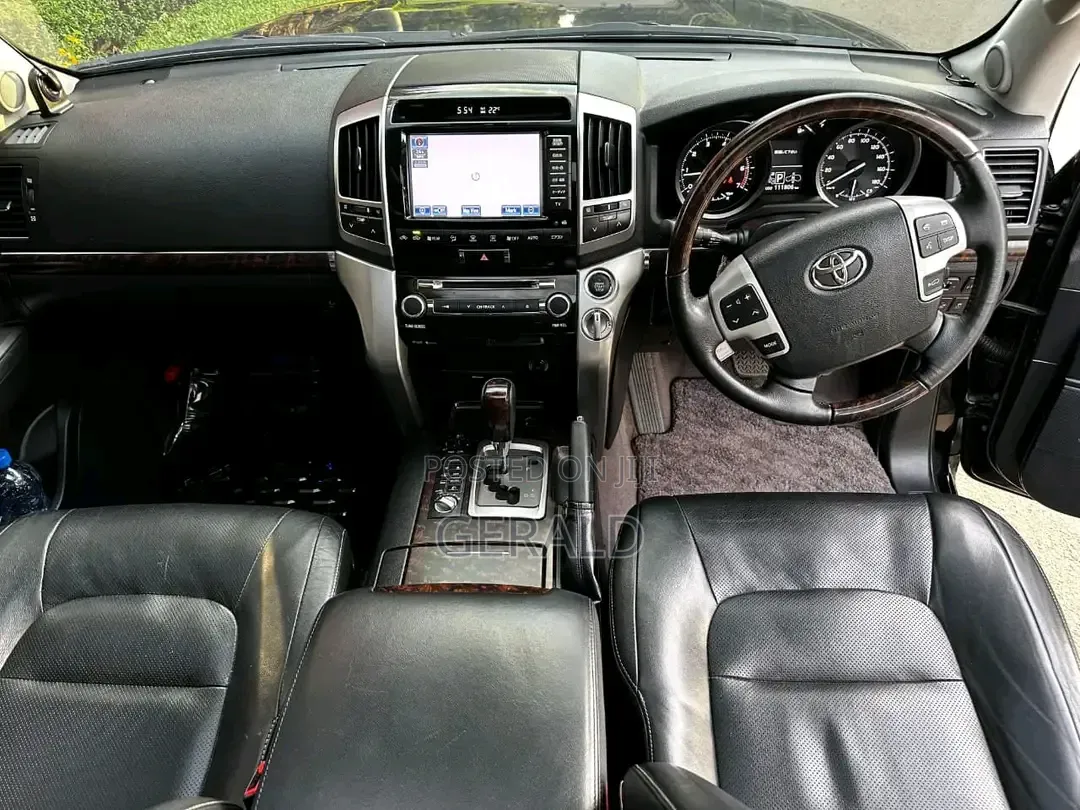 Toyota Land Cruiser 2012 Black