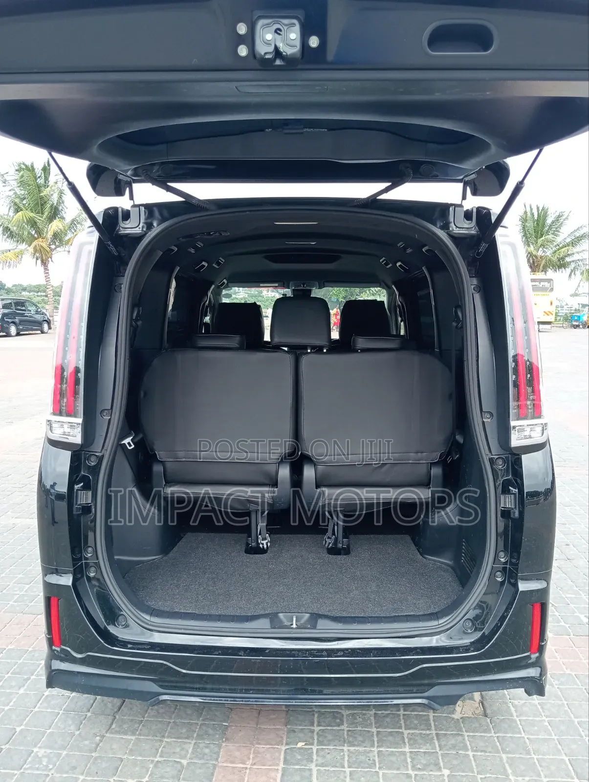 Toyota Esquire 2019 Black