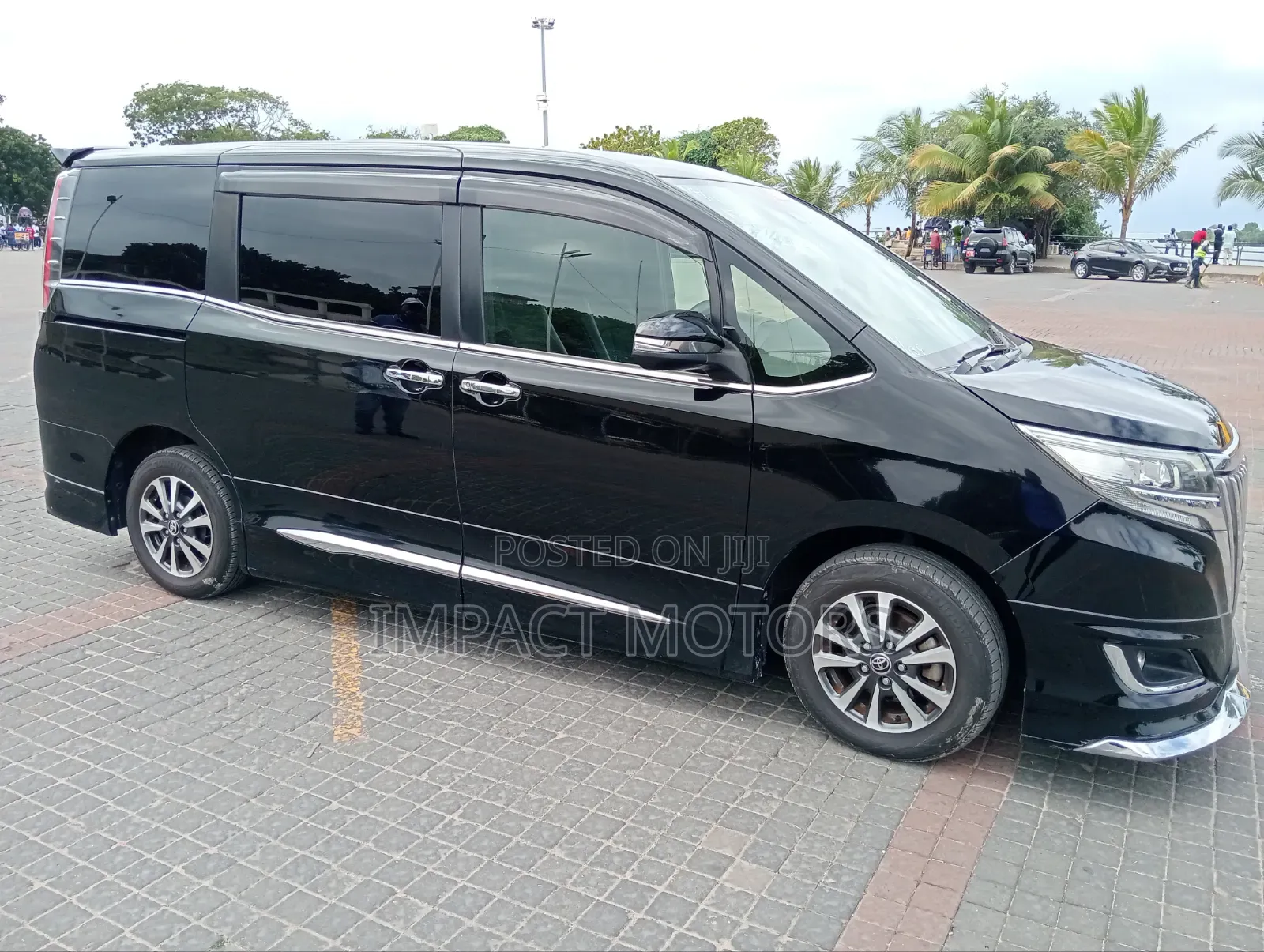 Toyota Esquire 2019 Black