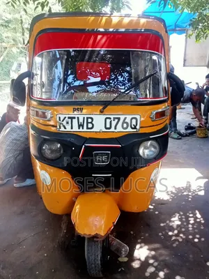 Bajaj RE 2018 Yellow
