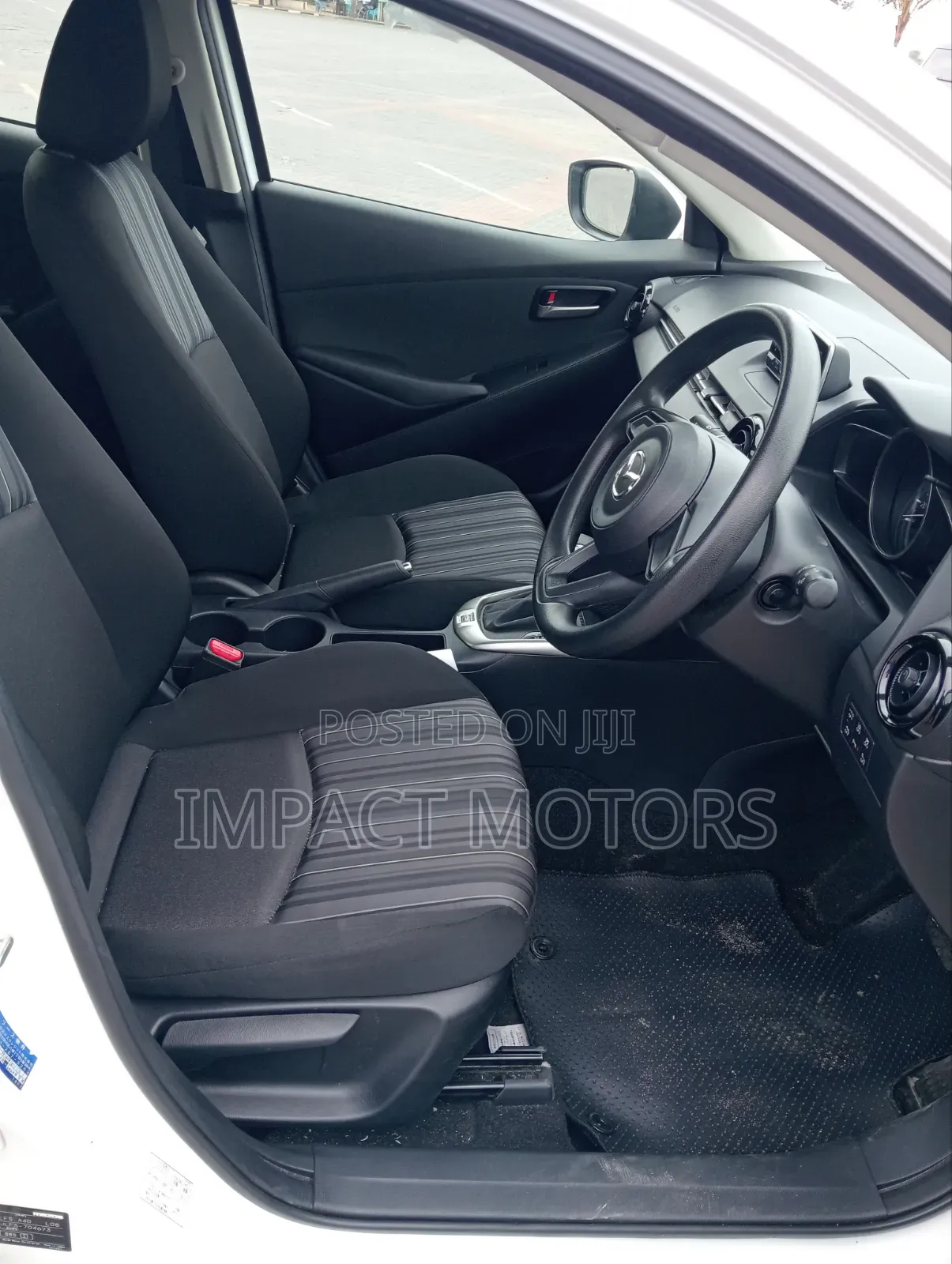 Mazda 2 2019 White