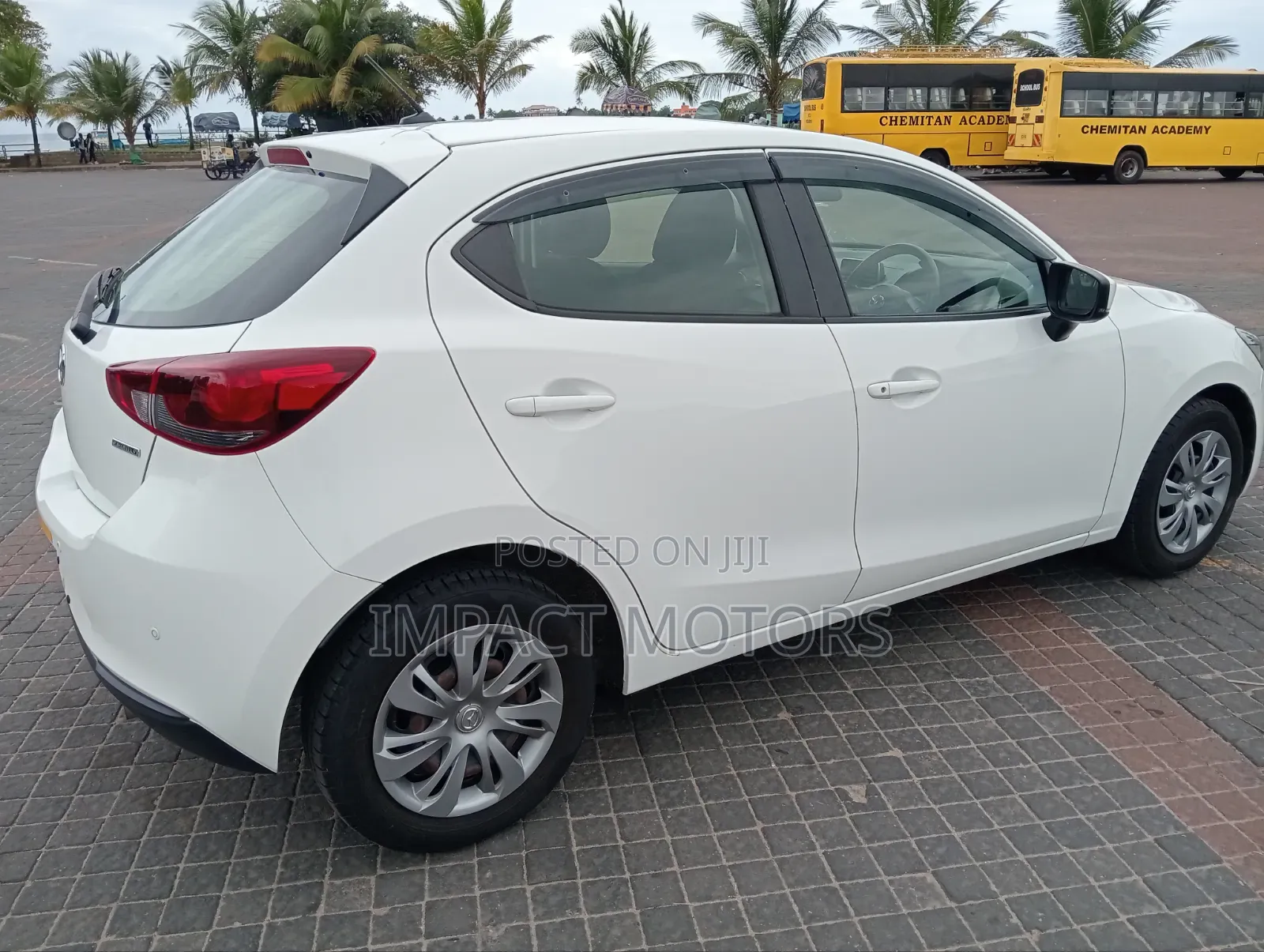 Mazda 2 2019 White