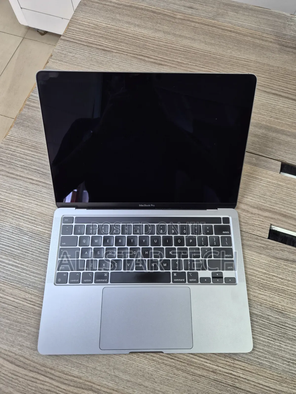 Laptop Apple MacBook Pro 2020 M1 8GB Apple M1 Pro SSD 256GB