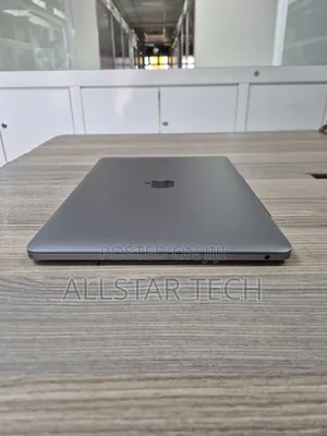 Laptop Apple MacBook Pro 2020 M1 8GB Apple M1 Pro SSD 256GB