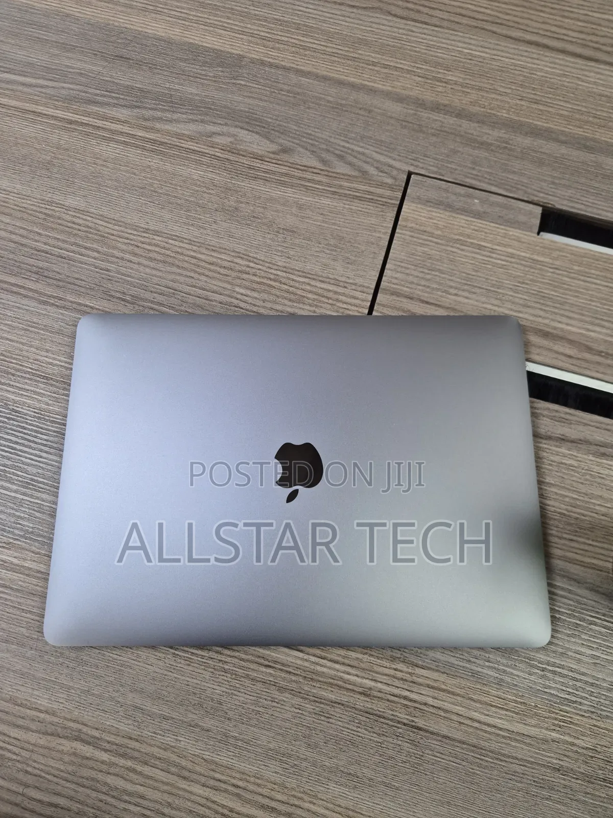 Laptop Apple MacBook Pro 2020 M1 8GB Apple M1 Pro SSD 256GB