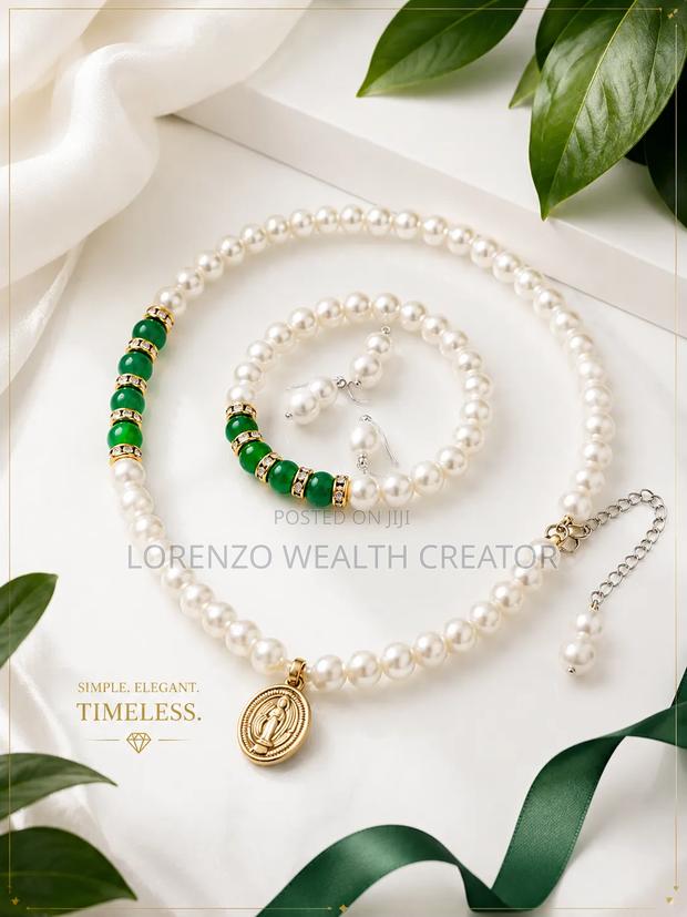 Elegant Pearl Jewelry Set – Necklace, Bracelet Earrings