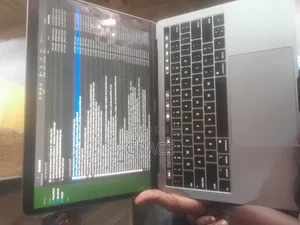 Laptop Apple MacBook 2019 16GB Intel Core i7 HDD 500GB