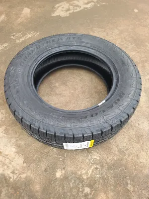 215 /65 R16 Dunlop Tyres 98h Grandtrek a/T5 All-Terrain